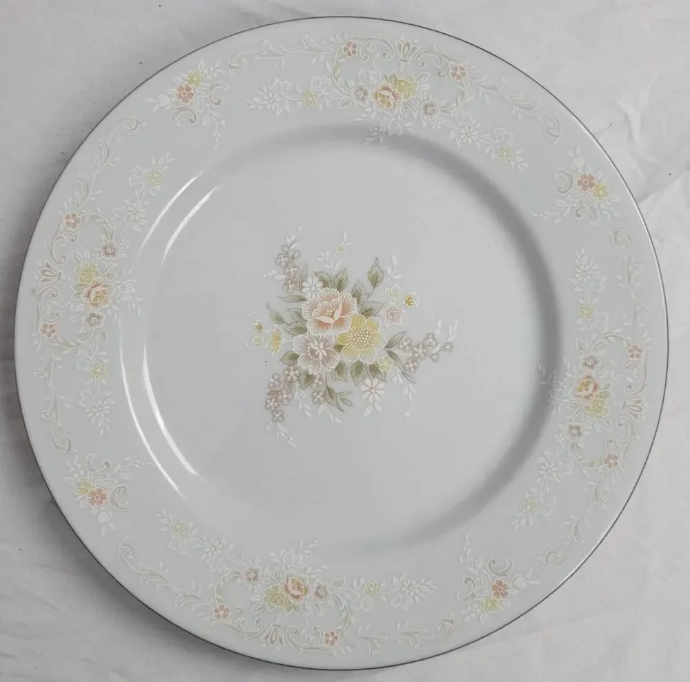 Crescent Fine China Jie Pai Dessert Plate Painted Golden Flowers and Accents